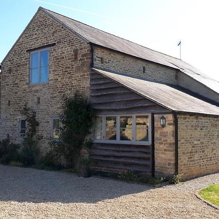 The Byre North End Farm Bed and Breakfast Ashton Keynes Eksteriør billede