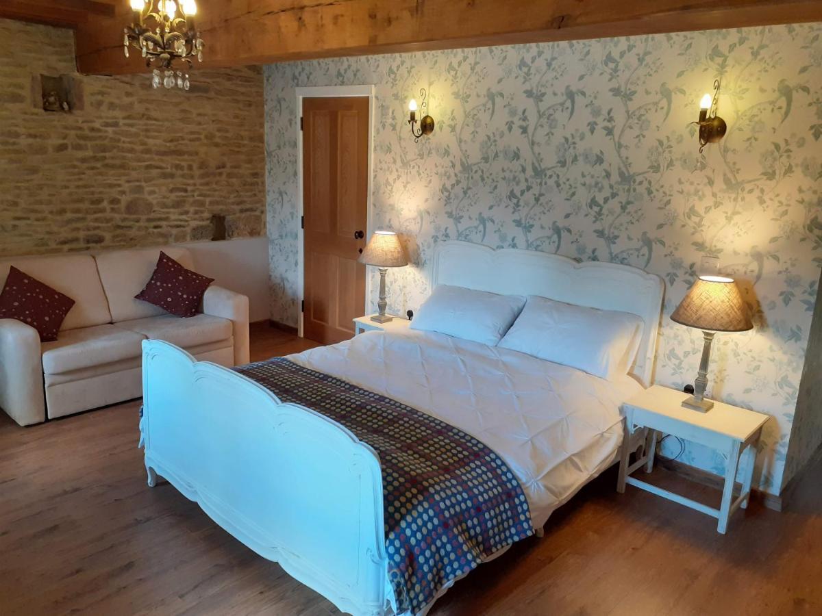The Byre North End Farm Bed and Breakfast Ashton Keynes Eksteriør billede